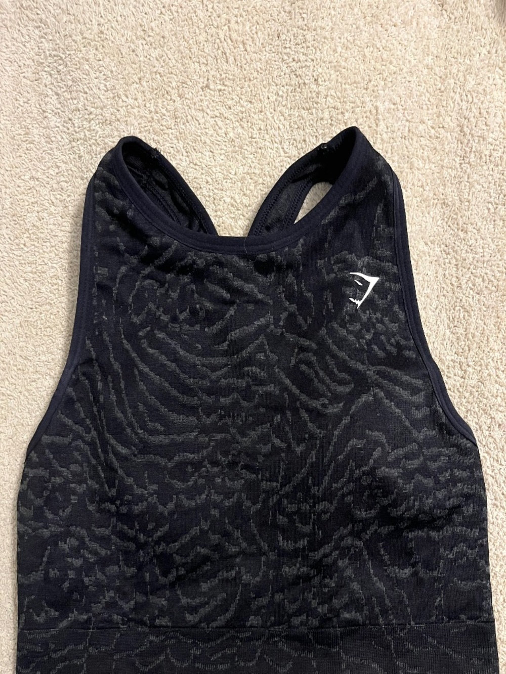 gymshark sports bra size large